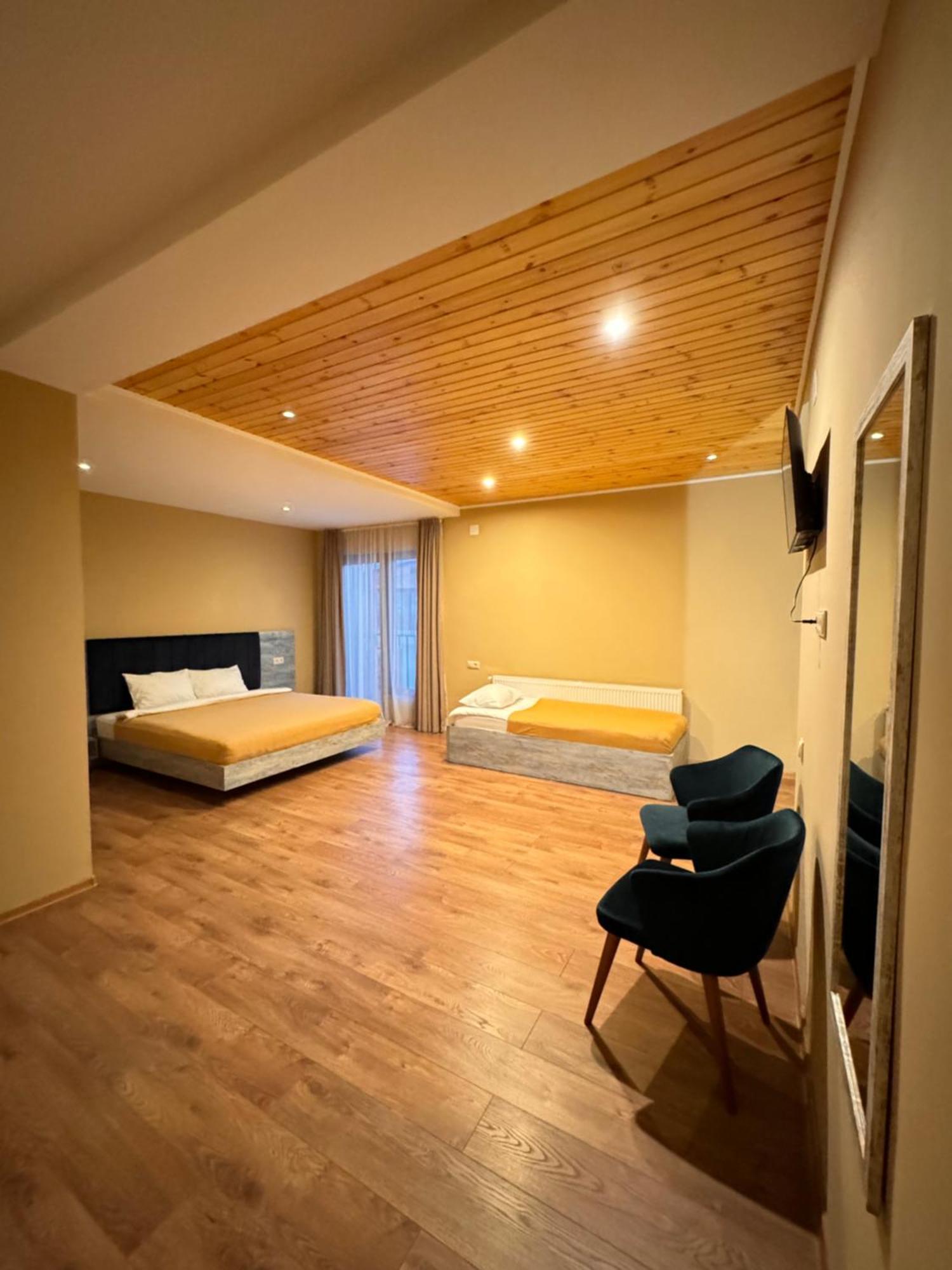 Anne'S Hotel In Mestia Kültér fotó